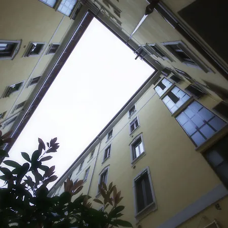 Daire Colorful Porta Romana Milano